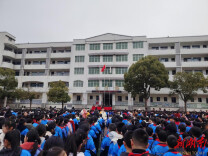 洪江市安江二完小春季“开学第一课”开讲