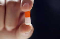 未来10年，中国原研药能否攻克癌症？——访全国政协委员、中国药科大学校长郝海平