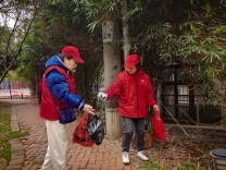 一力社区：学雷锋践文明 志愿服务暖家园