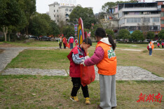 隆回县九龙学校：学雷锋 文明实践我行动