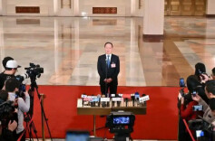 涉及人形机器人、新能源汽车，首场“部长通道”回应了这些热点