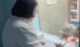 观点 | 医生“咆哮”里藏着深沉的暖意