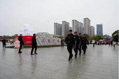 洞口公安：守护“烟火气”，绘就“平安色”