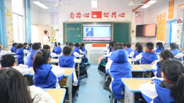 溆浦县开学第一课：“警予大思政课”点亮学子新学期