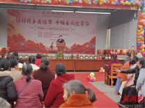 庆三八·普法治·护权益       ——东湖镇开展三八妇女节法治宣传活动