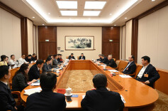 沈晓明主持召开全国两会湖南新闻工作者座谈会 毛伟明毛万春出席