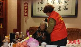 新化县上梅街道“雷锋之光”暖人心