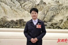 “禁讲令”该松绑了！全国人大代表曾莲英为72万导游发声：让专业讲解走进文博殿堂