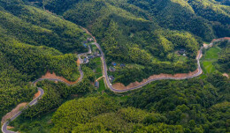 怀化：绿水青山淌金银