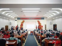 被妈妈“匡”来的少年，迷上了在长沙简博做讲解