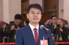 委员通道丨身份证的防伪技术来自这里！张桥：该技术已广泛应用于众多场景