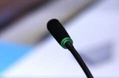 国防部就澳大利亚炒作所谓中国军机不安全接近其舰载机答问