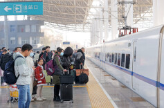 湘潭市交通执法部门“打非治违”护航春运