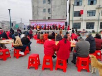 长沙民政职院驻村工作队联合社区“两委”举办三八妇女节茶话会