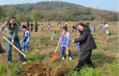 湘潭县百花小学开展植树节系列生态文明教育活动