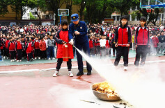 消防知识进校园 湘潭师生同上“开学第一课”