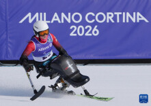 冬残奥会——残奥高山滑雪：刘思彤获女子超级大回转（坐姿）季军