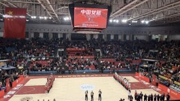 把课堂搬到赛场：长沙民政职院组织学生观赛，深植“健康第一”理念