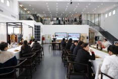 一针一线“织”同心 这堂手工课让非遗绽放团结之花