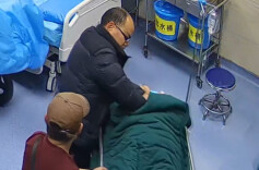 患者等待检查时心脏骤停 医护人员2分钟极速救治