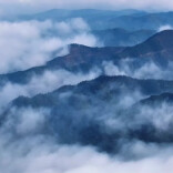 视频 | 飞阅中方·云海漫卷绘盛景，生态美城入画来