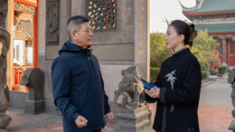 楹联中国行（61）丨一副戏台联，两个舶来词，百廿奋斗史