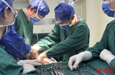 生死竞速！长沙市第二医院多学科成功救治脾破裂合并多发骨折患者