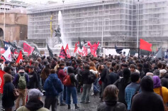 意大利罗马民众举行游行 反对美以把世界拖入战争