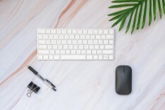 一台接收器就能捕捉你的输入内容 警惕无线键鼠“隔空取物”式窃密