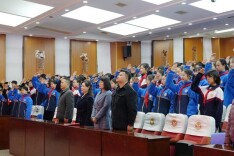 春风沐少年 奋进新征程——长沙市明德金鹰学校开展国旗下的思政课