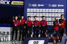 中国男队短道世锦赛5000米接力摘银