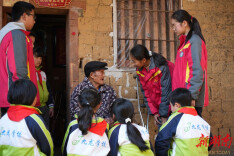 隆回县九龙学校开展慰问老兵志愿服务活动