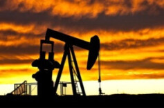 国际油价重上100美元关口