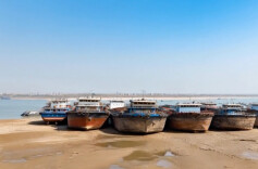 微电影《72小时》：城陵矶港口集团枯水期打通物流通道