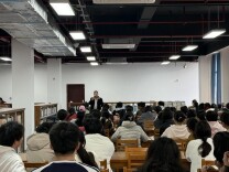 党建领航践初心 实践育人强担当——长沙民政职院图书馆开展图书盘点定位专项志愿活动