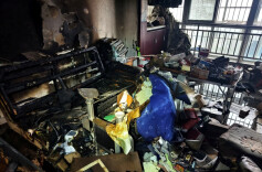 长沙县一小区清晨起火，被困姐妹上演“教科书式”自救