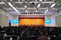 湘西州传达学习全国两会精神