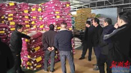 小小农资店 高效化肥、生物农药、智慧农机应有尽有 “科技范”十足