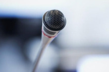 外交部：中美双方就特朗普总统访华时间等问题保持着沟通