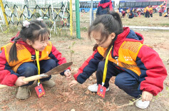 笔尖记录绿意，小手播种希望——株洲市二中南洲学校开展主题植树活动