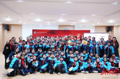 “五老”校园讲雷锋，孩子们“追星”追出了新高度