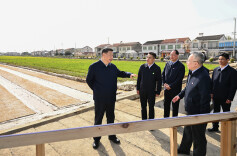 人民领袖｜踏春行