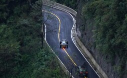 今年6月，AI赛车将再次在天门山九十九道弯竞速