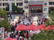 隆回县万和实验学校：古韵新趣传爱心 三洗精神润童心