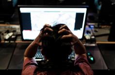 遭遇游戏代练恶意“毁号” 玩家如何维护自身权益？