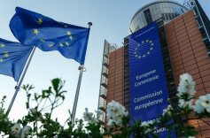 国际新闻早知道丨伊朗称击中美军F-35战机 以称将“暂停”空袭伊朗能源设施