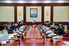 许忠建主持召开市委人才工作领导小组会议