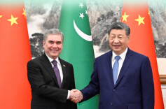 【讲习所·中国与世界】习近平：推动中土关系像汗血宝马一样马不停蹄、一马当先