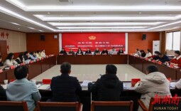 岳阳两级法院来娄考察交流