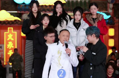 61岁保安登上“新湖南大舞台”：一开口，直播间沸腾了